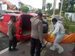 proses-evakuasi-gadis-india-tewas-di-perumahan-sukajadi.jpg