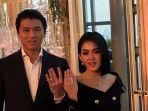 reino-barack-dan-syahrini-saat-jumpa-pers-di-grand-hyatt.jpg