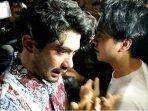 reza-rahadian-menangis.jpg