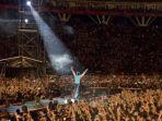 salah-satu-konser-coldplay-dalam-a-head-full-of-dreams-tour-2016.jpg