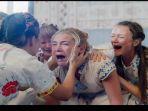 screenshoot-trailler-film-midsommar.jpg