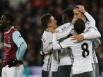 selebrasi-pemain-manchester-united_20170103_081806.jpg
