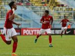 selebrasi-striker-bhayangkara-fc-jajang-mulyana_20170212_104044.jpg