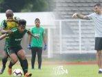 simon-mcmenemy-pimpin-latihan-perdana-timnas-senior.jpg
