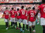 skuad-manchester-united-memasuki-lapangan-pertandingan.jpg