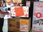 spb-electronic-solution-bcs-mall-menunjukan-televisi-led-43-inch-panasonic_20180112_172457.jpg