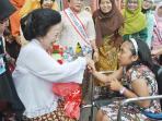sri-soedarsono-ketua-yayasan-keluarga-batam-kartini_20150421_135215.jpg