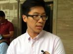 suami-dari-wayan-mirna-arief-sumarko_20161027_174045.jpg