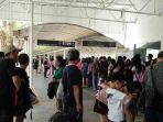 suasana-di-pelabuhan-batam-centre-jumat-siang_20180330_141327.jpg