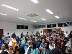 suasana-ruang-sidang-caleg.jpg