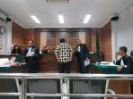 suasana-sidang-tahir-ferdian-di-pengadilan-negeri-batam.jpg
