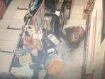 terekam-cctv-detik-detik-pencurian-supermarket-di-tambora.jpg