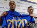 victor-igbonefo-saat-diperkenalkan-sebagai-pemain-persi_20180109_153030.jpg