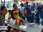 wakapolda-kepri-ngobrol-dengan-buruh-di-warung-kopi_20180501_112105.jpg