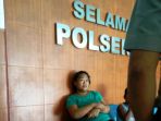 yn-saat-berada-di-polsek-batuaji-batam_20180808_150357.jpg
