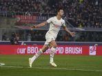 zlatan-ibrahimovic-mencetak-1-gol-1-assit-dalam-kemenangan-ac-milan-4-2-atas-bologna.jpg