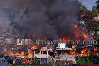 Kampung Seraya Terbakar (Foto) - a_DSC_0643.jpg