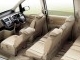 nissan-serena-interior.jpg<pf>nissan_serena_silver_van_2002.jpg