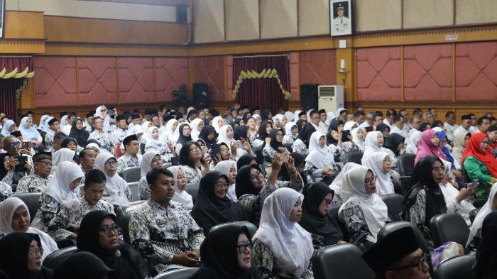 Membebani Orang Tua, Tri Adhianto Minta Sekolah di Kota Bekasi Tidak Lagi Gelar Kegiatan Renang