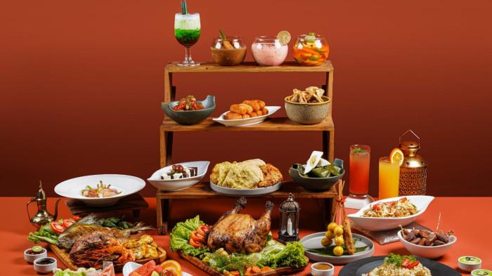 MENU NUANSA PESISIR- Delonix Hotel Karawang menyajikan makanan kampung nelayan dengan nuansa dan cita rasa pesisir. Ada aneka seafood bakar seperti ikan bawal, cumi, dan udang. (Dokumentasi Delonix Hotel Karawang/ Tribun Bekasi).