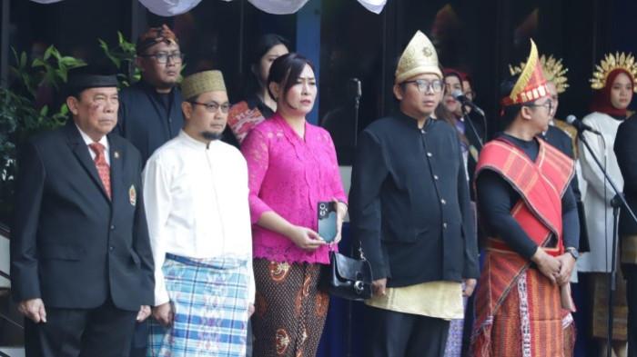 UPACARA HUT KE-80 RI -- Lembaga Layanan Pendidikan Tinggi (LLDIKTI) Wilayah III Jakarta, menyelenggarakan upacara bendera dalam rangka memperingati Hari Ulang Tahun ke-80 Kemerdekaan Republik Indonesia pada Minggu (17/08/2025) di kantor LLDIKTI Wilayah III, Cawang, Jakarta. Upacara ini terlaksana dengan khidmat berkat kolaborasi beberapa perguruan tinggi ternama, salah satunya Universitas Bhayangkara Jakarta Raya (UBJ) yang mendapat kehormatan sebagai perangkat upacara.