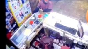 Aksi-perampokan-terekam-CCTV.jpg