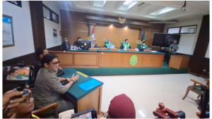 Andre-Taulany-saat-hadir-di-Pengadilan-Agama-Jakarta-Selatan-Rabu-8102025.jpg