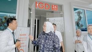 Anggota-DPR-RI-Cellica-Nurrachadiana-tinjau-korban-dugaan-malapraktik.jpg
