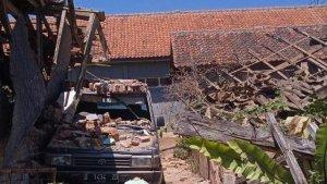 Bangunan-rusak-diguncang-gempa.jpg