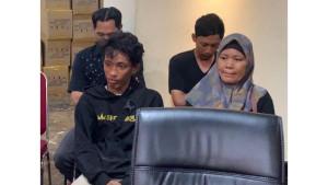 Bima-Permana-Putra-belakang-kanan-dan-Eko-Purnomo-depan-kiri.jpg