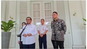Gubernur-DKI-Jakarta-Pramono-Anung-saat-memberikan-keterangan-kepada-wartawan-di-Balai-Kota.jpg