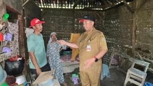 Kadisperkimtan-Kabupaten-Bekasi-tengok-rumah-tak-layak-huni.jpg