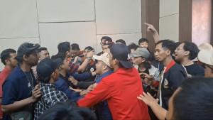 Keributan-GMNI.jpg