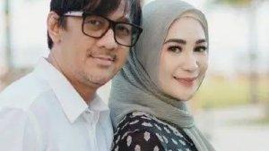 Komedian-dan-musisi-Andre-Taulany-mengakui-rumah-tangganya-dengan-Erin-sedang-retak.jpg