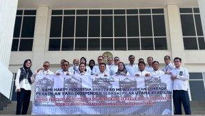 Para-hakim-di-Pengadilan-Negeri-PN-Kota-Bekasi.jpg