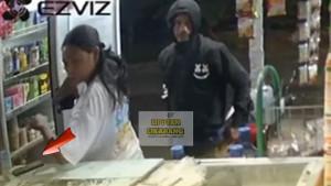 Pasutri-diduga-curi-HP-terekam-kamera-CCTV.jpg