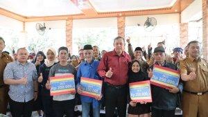 Pemkot-Bekasi-salurkan-BLT-ke-warga.jpg
