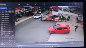 Pengemudi-mobil-Brio-merah-tertangkap-kamera-CCTV.jpg