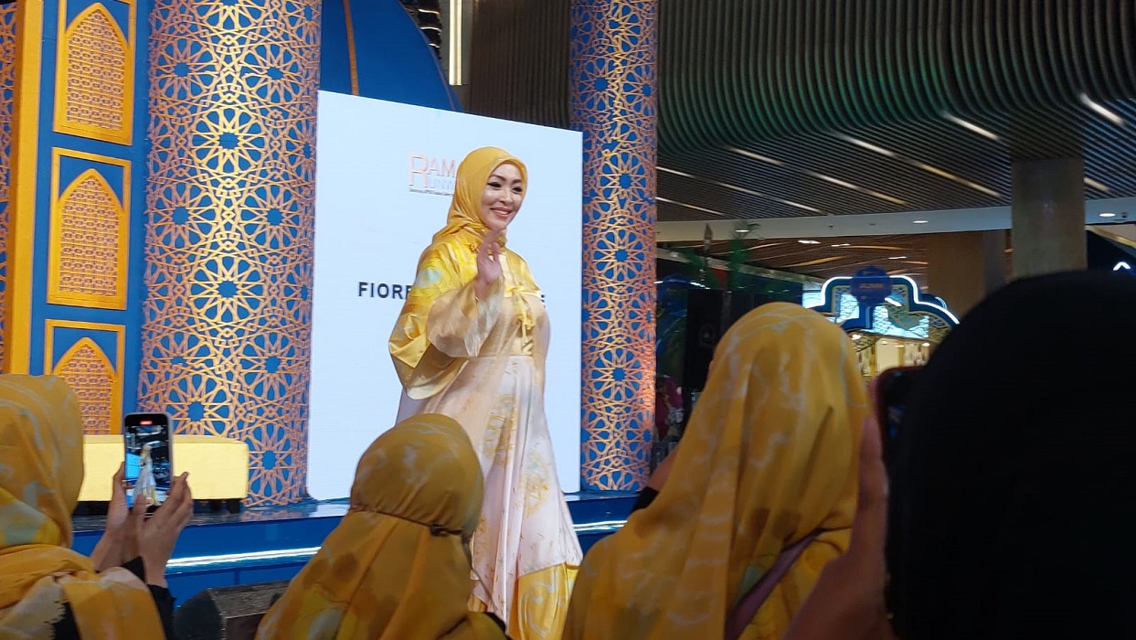 Angelina Sondakh Mau Peragakan Busana Muslim Milik Sahabat, Alasannya Merasa Senasib