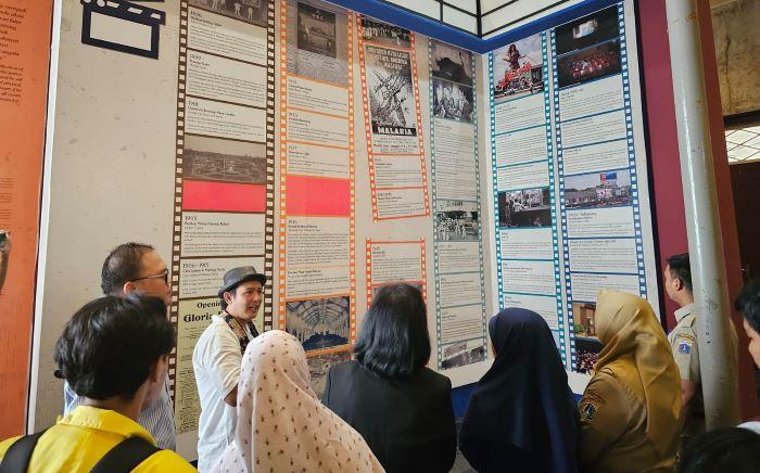 Terungkap Film Tahun 1990-an Utamakan Unsur Erotis, Ini Penjelasan Dosen FIB UI Sang Kurator Pameran