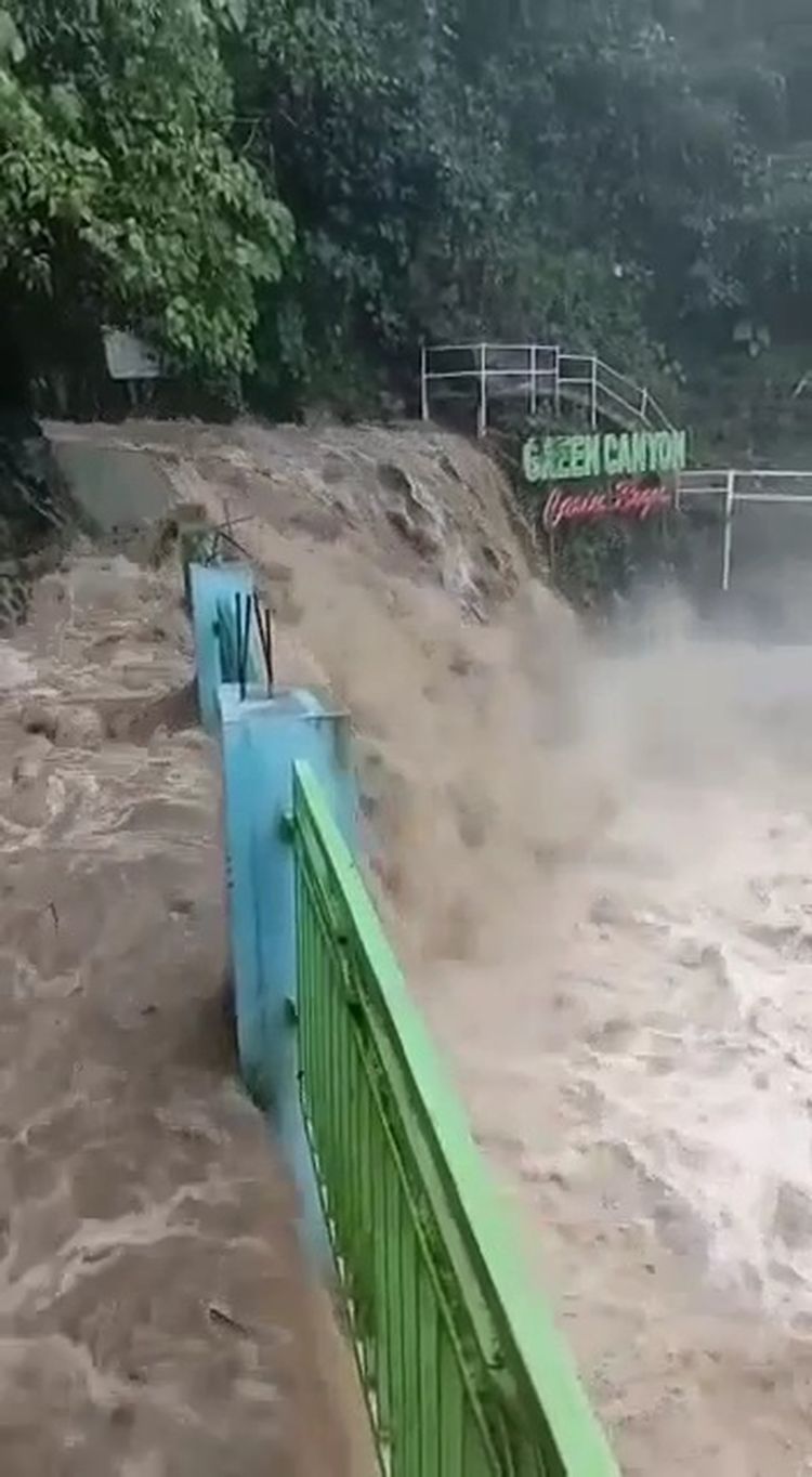 BPBD Karawang Siapkan 14 Posko Siaga Bencana di Lokasi Wisata saat Momen Libur Nataru