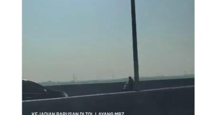 Tak Pakai Helm, Pengendara Motor Ini Tancap Gas Nekat Lawan Arah di Tol Layang MBZ, Begini Nasibnya