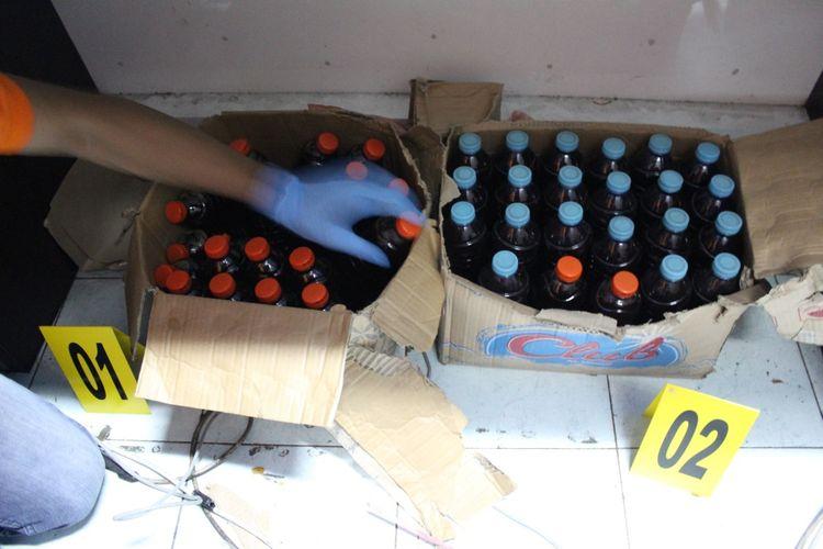 Temuan Dua Dus Berisi 46 Botol Miras di Area Stadion Kanjuruhan, Dipakai Bukan untuk Diminum, Lalu?