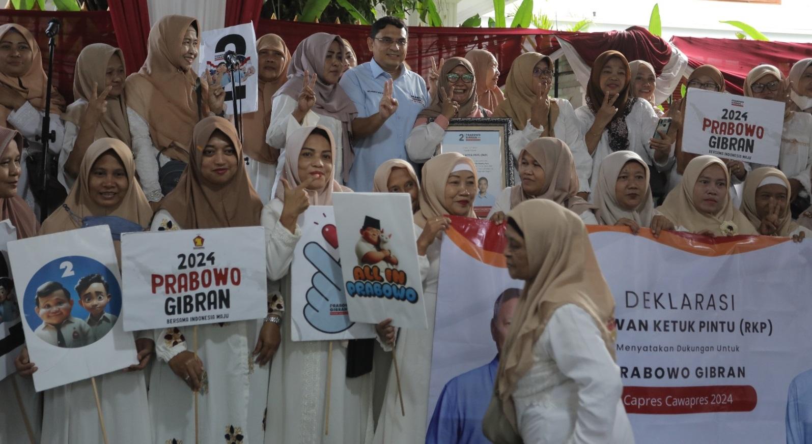 TKN Terjunkan Relawan Ketuk Pintu Ajak Masyarakat Datang ke TPS Pilih Prabowo-Gibran