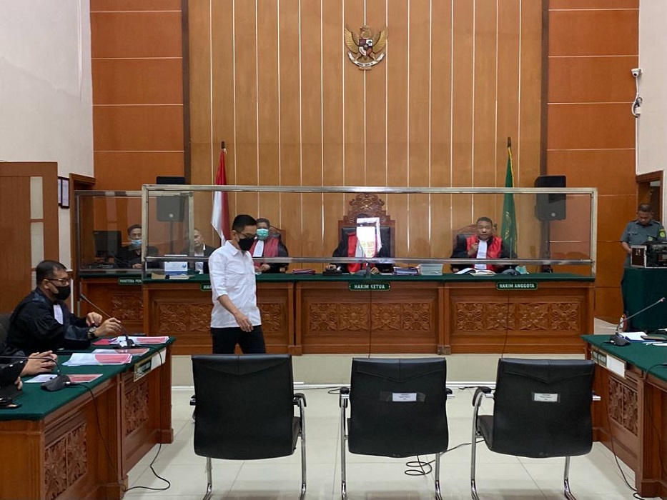 Sidang-replik-Dody-Prawiranegara.jpg