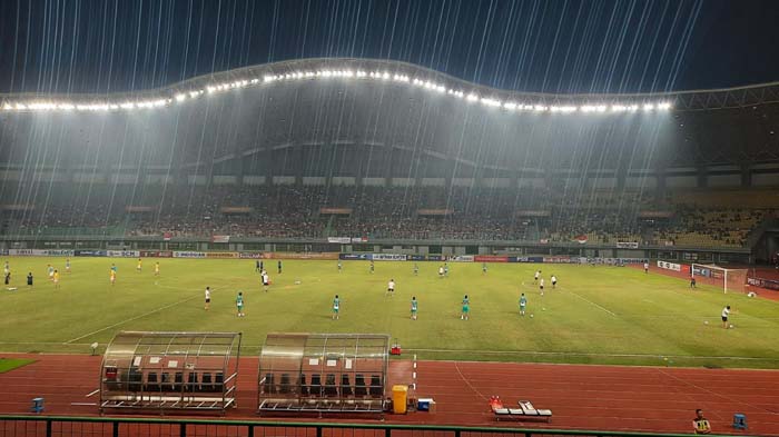 Vietnam-vs-Indonesia-Stadion-Patriot-Candrabhaga-Piala-AFF-U-19-2022.jpg