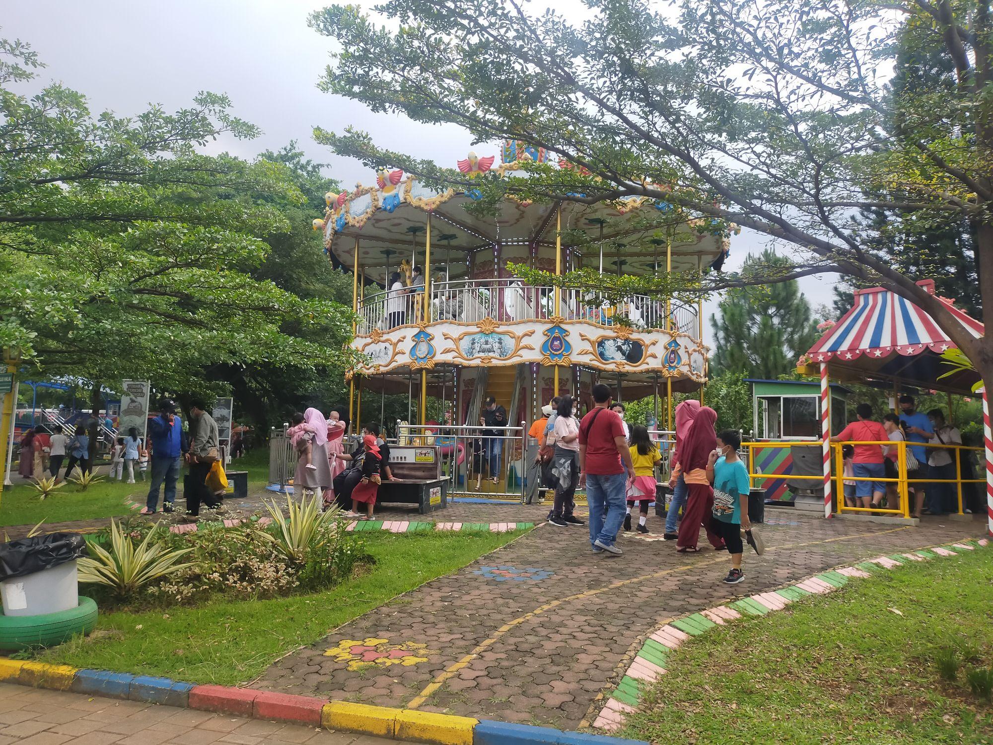 7.000 Pengunjung Padati TMII saat Lebaran Pertama, Wahana Keong Mas dan Taman Burung Paling Diminati