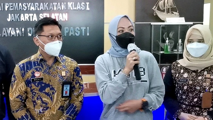 Meski Masih Bebas Bersyarat, Bapas Jakarta Selatan Perbolehkan Angelina Sondakh ke Bali