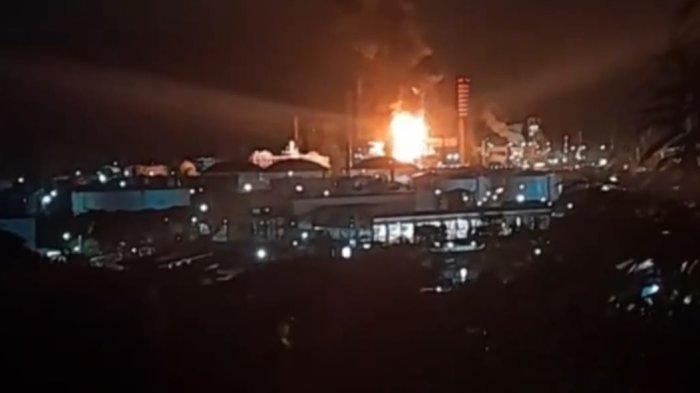 kilang-minyak-Pertamina-di-Balikpapan-terbakar.jpg