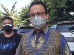 Anies-Baswedan-melayat-almarhum-Sabam-Sirait.jpg